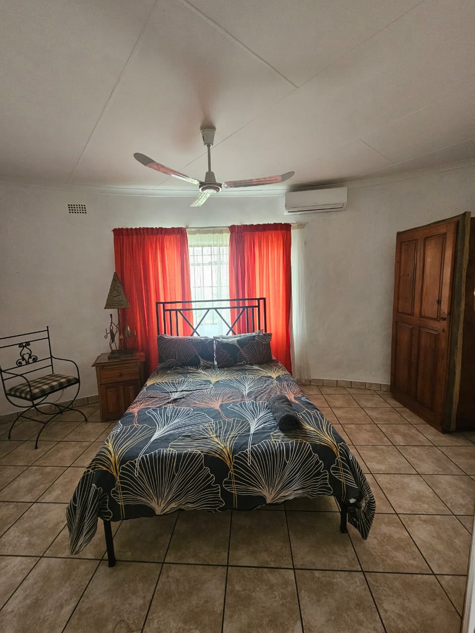 House 1 Dining room